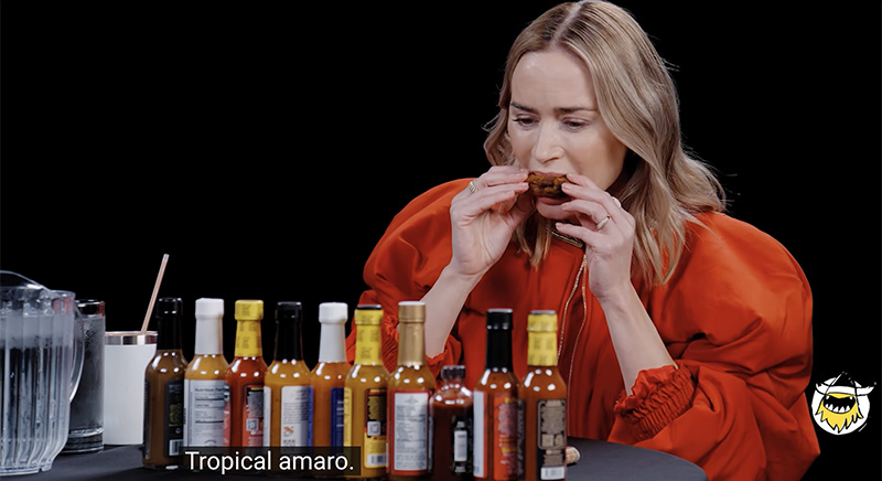 Emily Blunt a également souffert dans l'émission Hot oNES saison 30 !